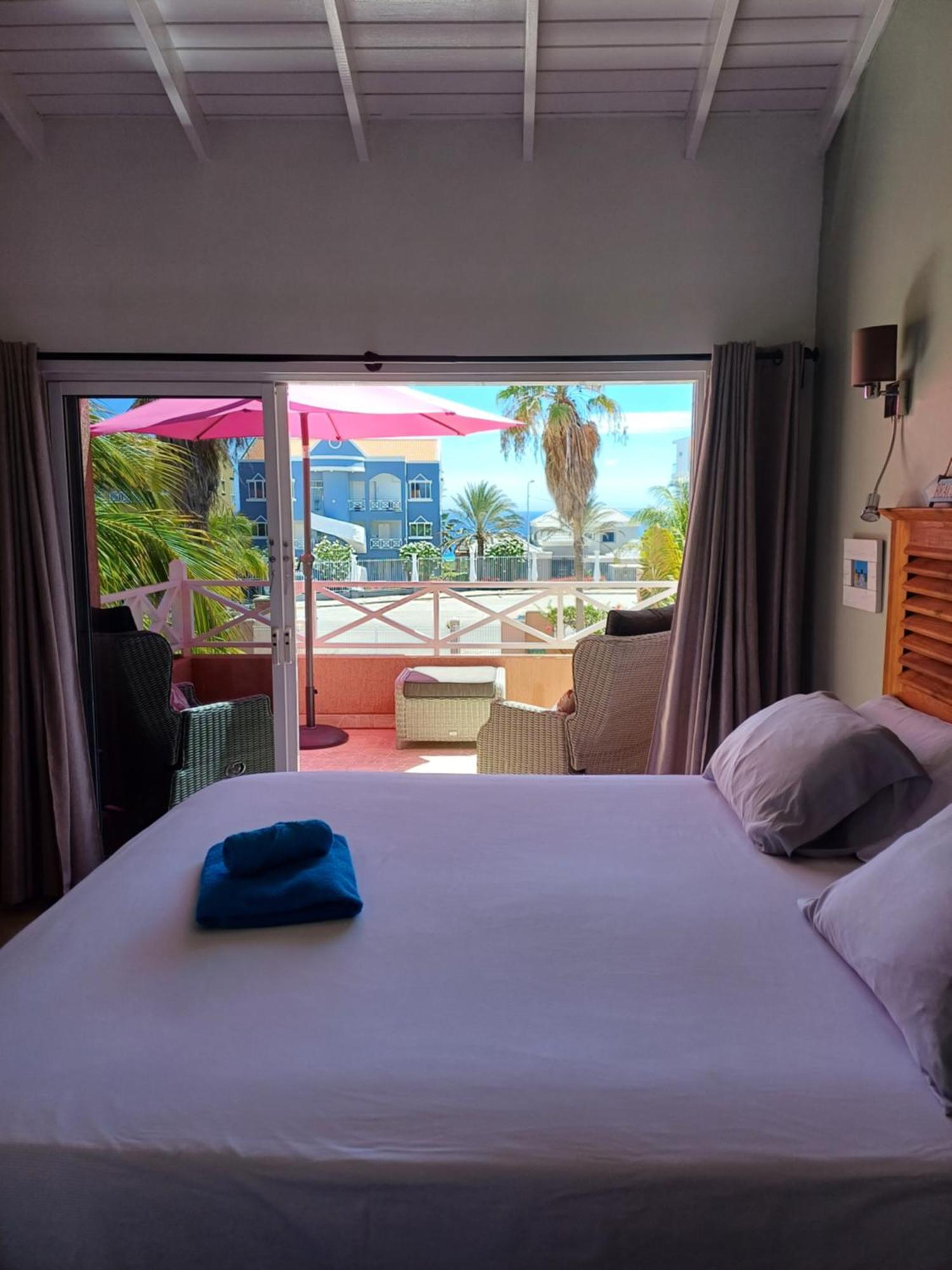 Caribbean Beach Resort Blenchi Curacao Willemstad Exterior photo